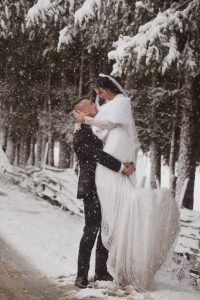 Treba imati petlju pa se vjenčati 😅 (u pola zime) slika