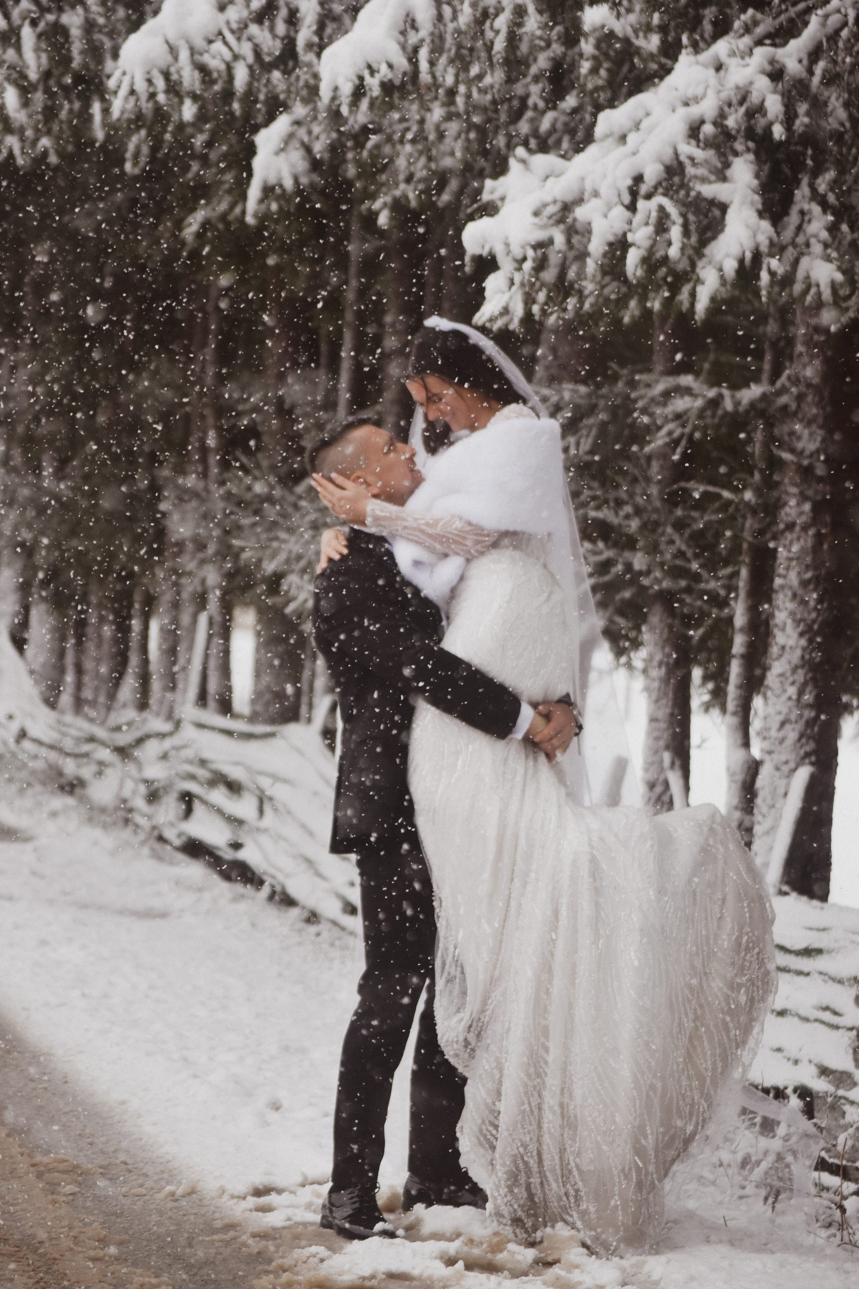 Treba imati petlju pa se vjenčati 😅 (u pola zime) slika