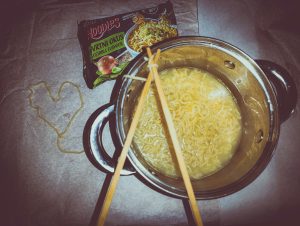 Petlja da u svemu pronađem ljubav pa i u nudlama. slika