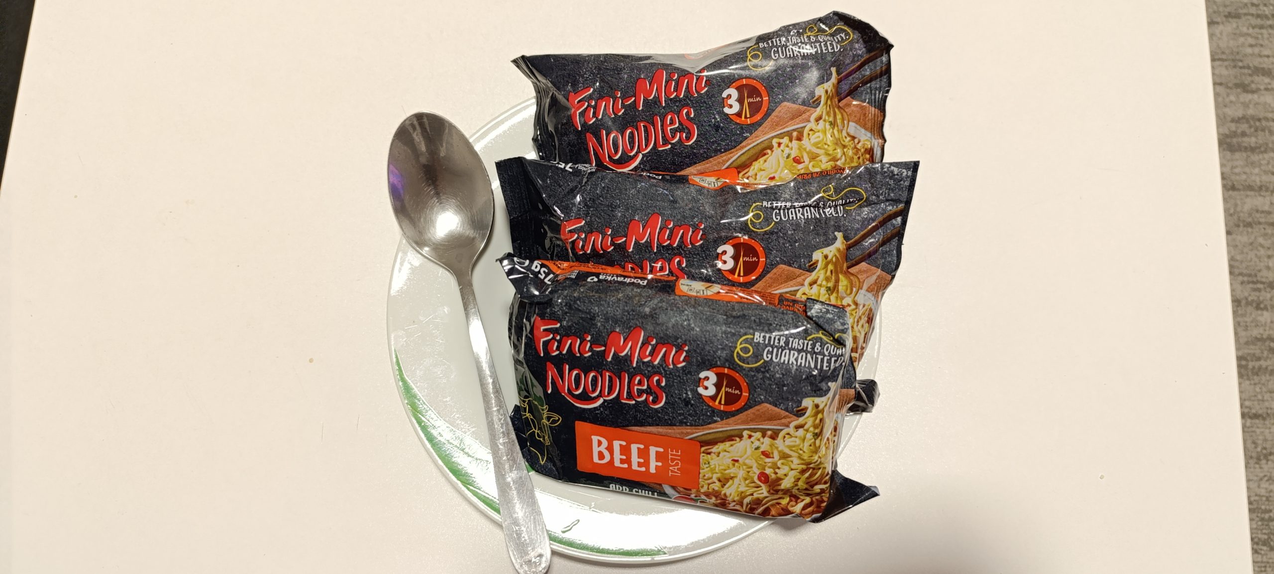 Imam PETLJU pojesti 3 pakovanja fini mini NOODLES slika