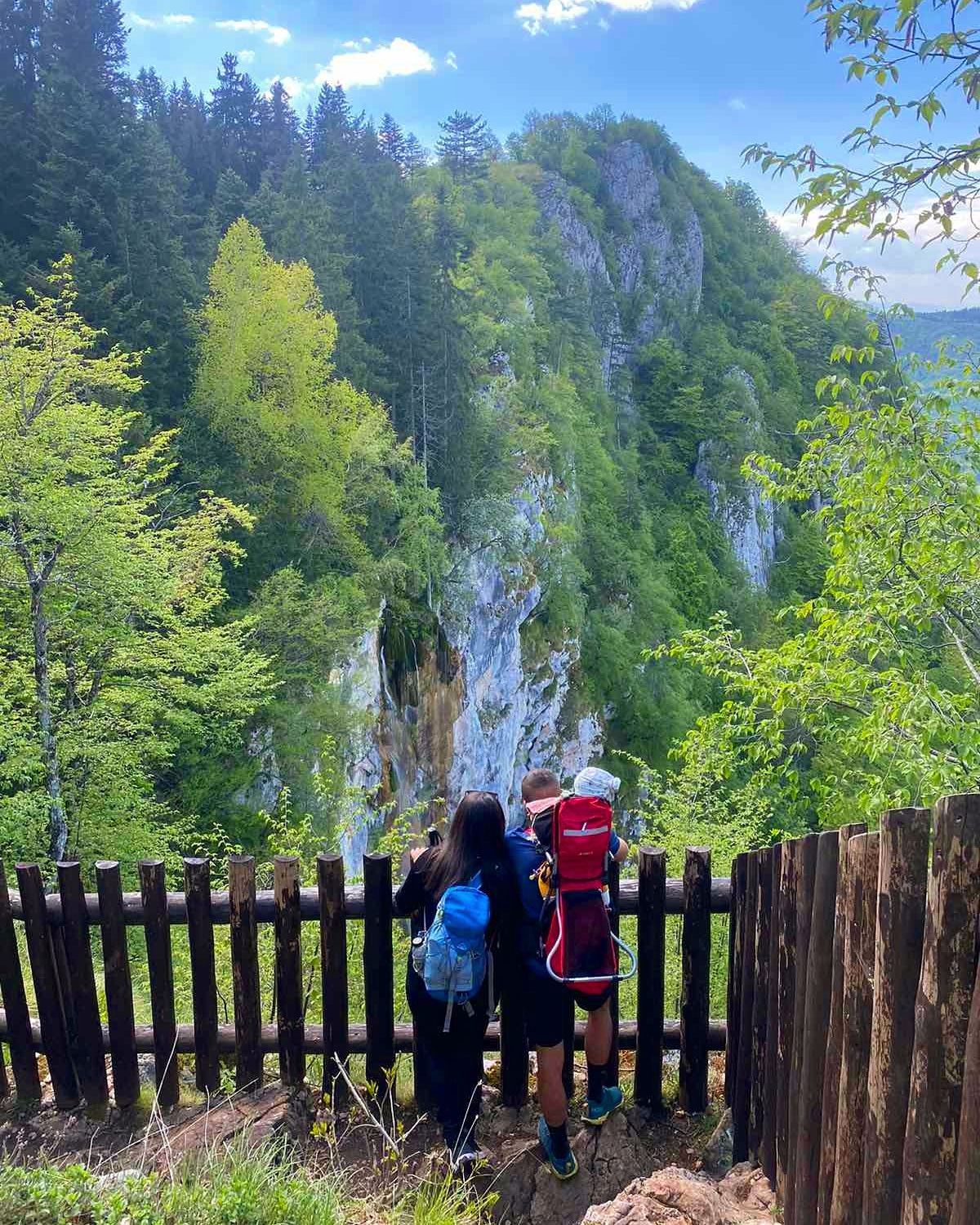 Planinarenje sa bebom slika