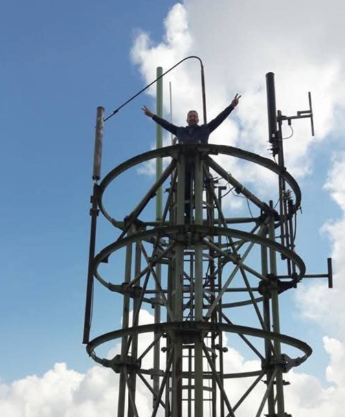 Vrh planine Čvsnice je 10 metara ispod mene. slika