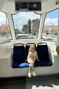 Imam petlju da se sama vozim u tramvaju slika