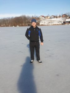 Šetnja zaleđenim jezerom slika