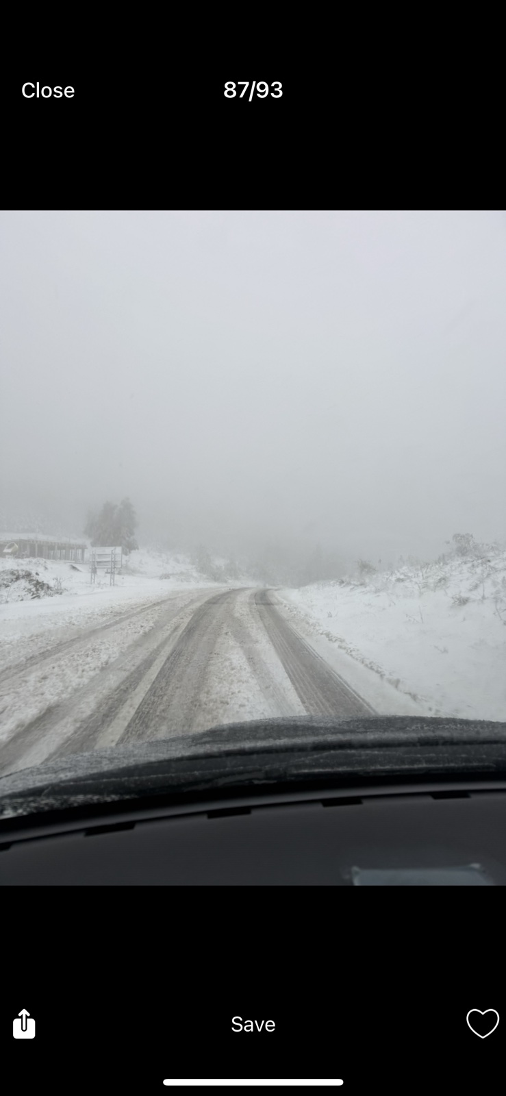 Voziti se preko Romanije danas po snijegu slika