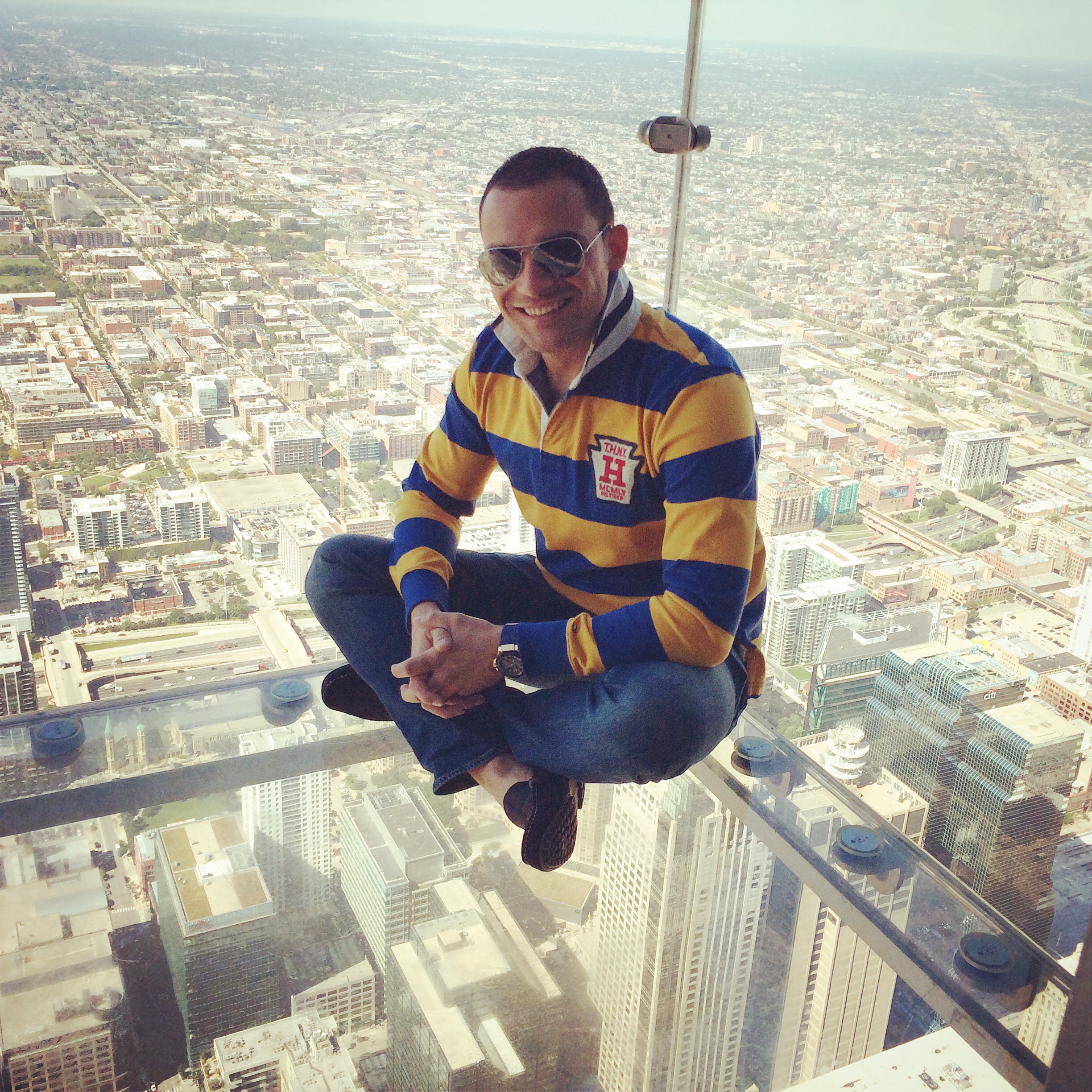 Sjesti na stakleni pod na 102.katu Willis tornja. slika