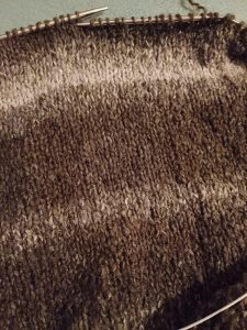 TREBA IMATI PETLJU I ISPLESTI DŽEMPER slika