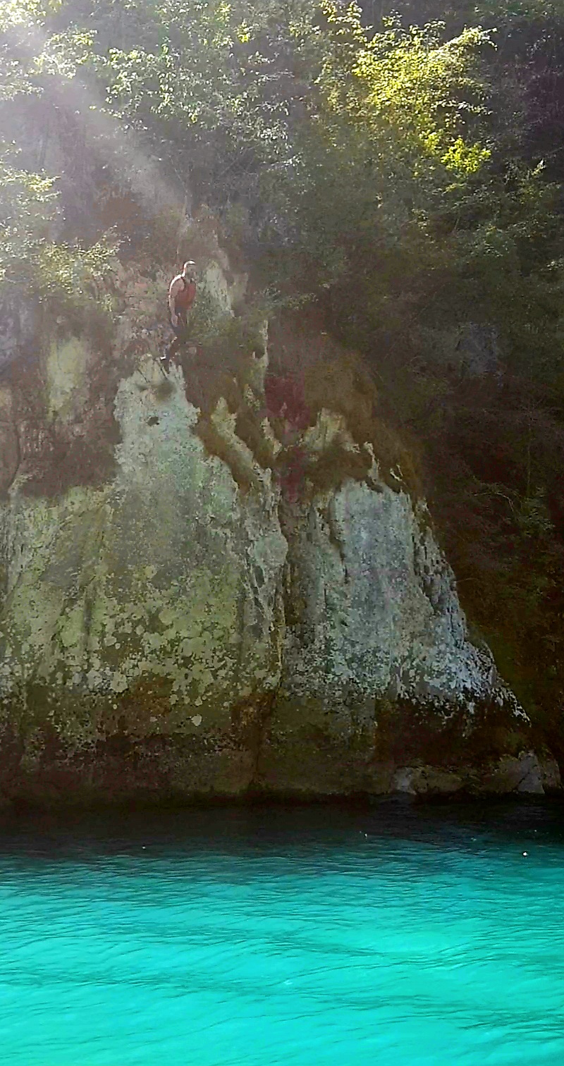 Pobjeda pocinje skokom od 17 metara u hladnu Taru slika