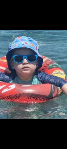 Imam petlju da plivam sa ajkulama. slika